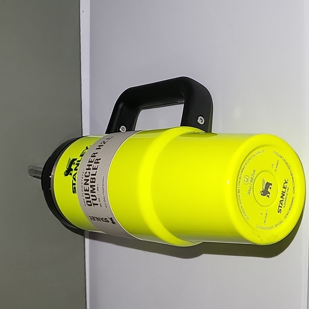 NWT Stanley 30oz Neon Yellow Quencher Tumbler - Picture 3 of 5